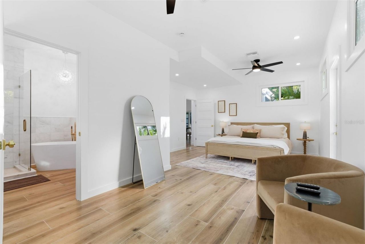 4879 Commonwealth Drive, Sarasota, FL 34242 Photo