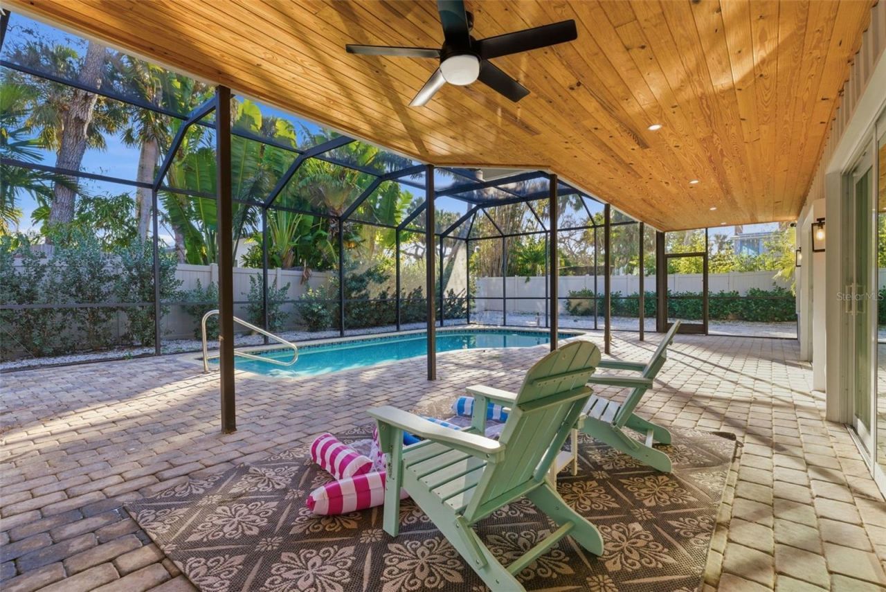 4879 Commonwealth Drive, Sarasota, FL 34242 Photo