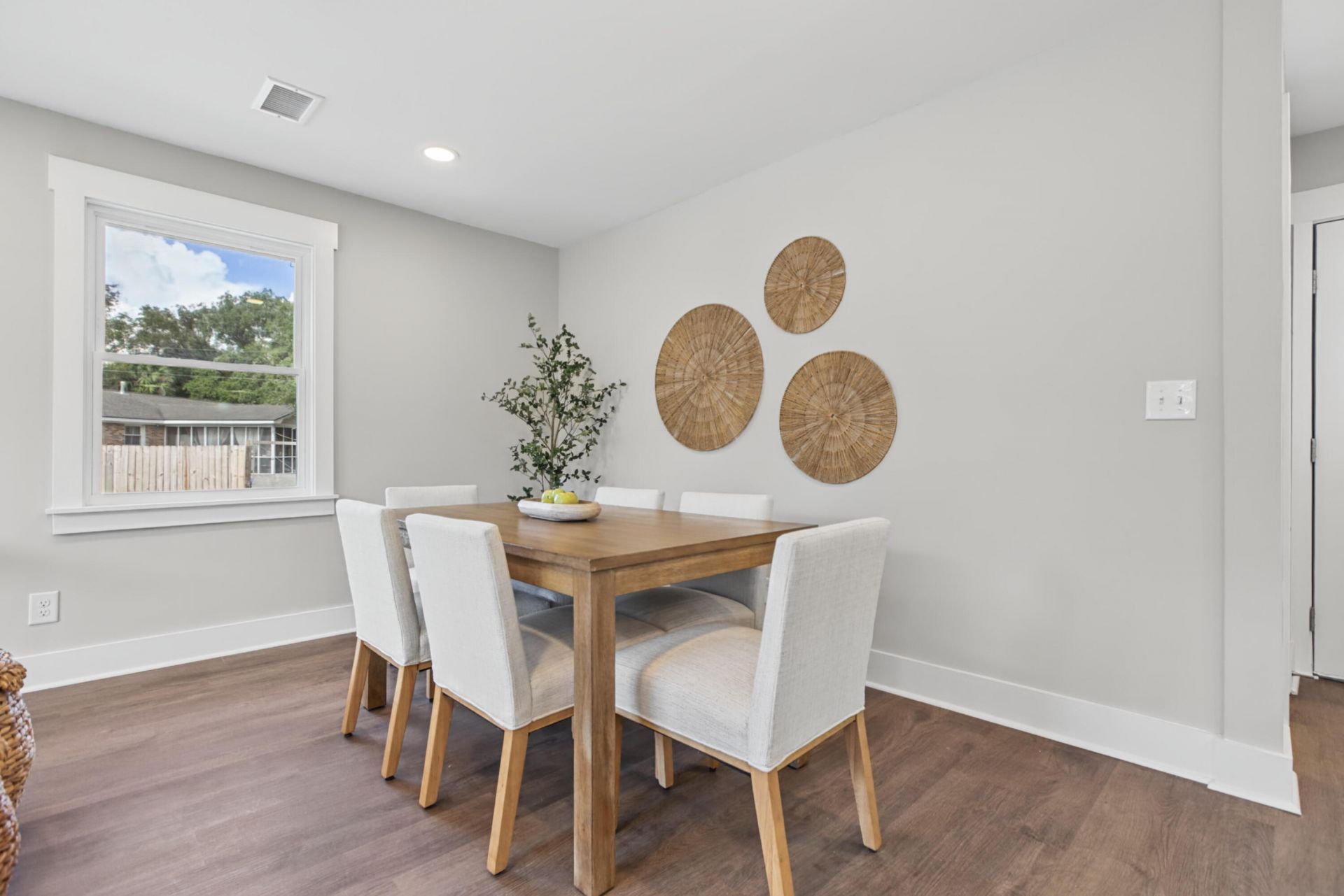 1106 Windward Road Photo 13