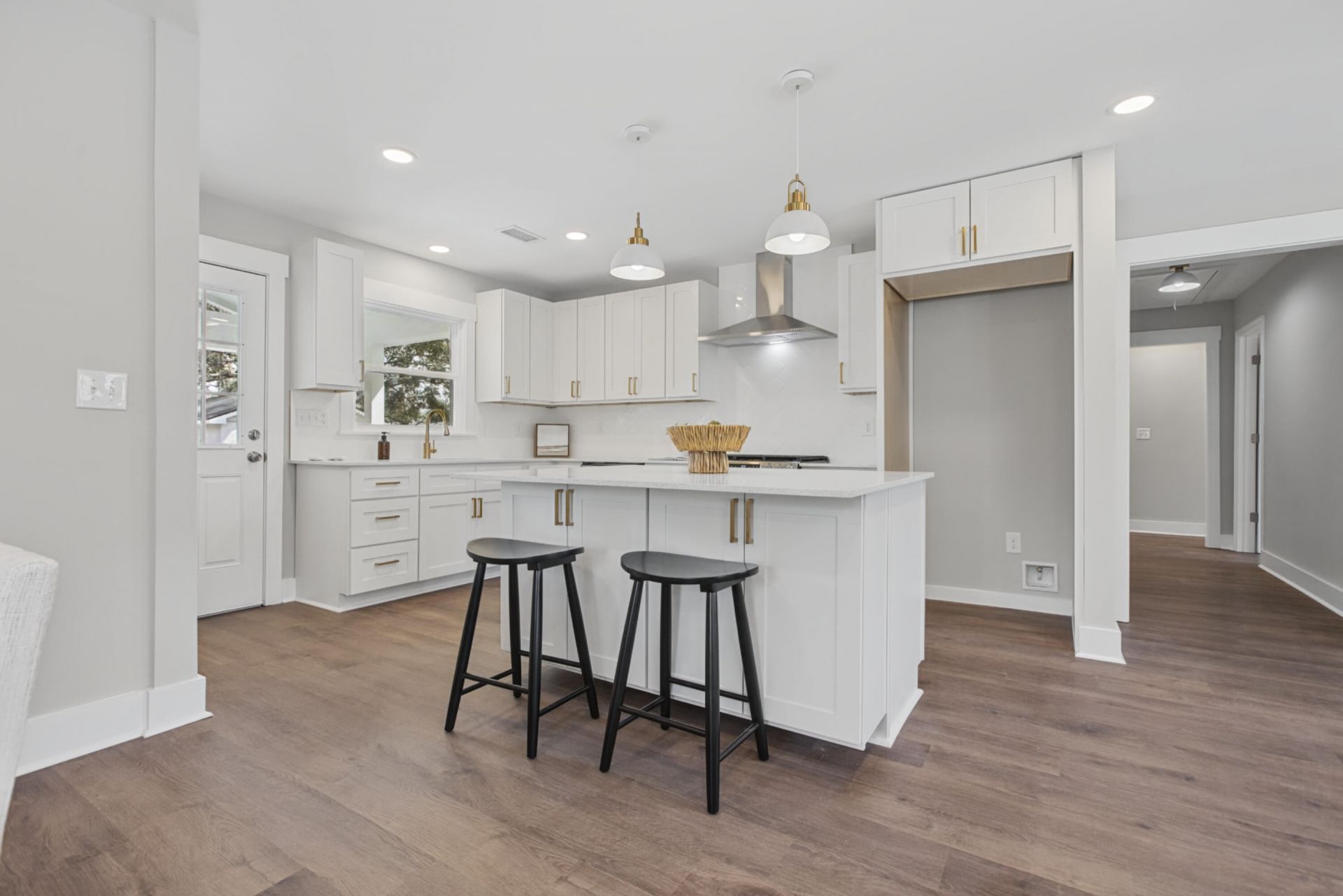 1106 Windward Road Photo 14