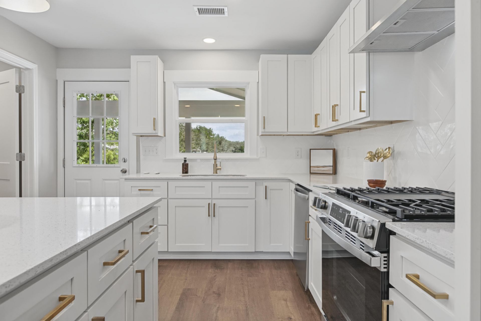 1106 Windward Road Photo 18
