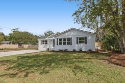 1106 Windward Road photo 4