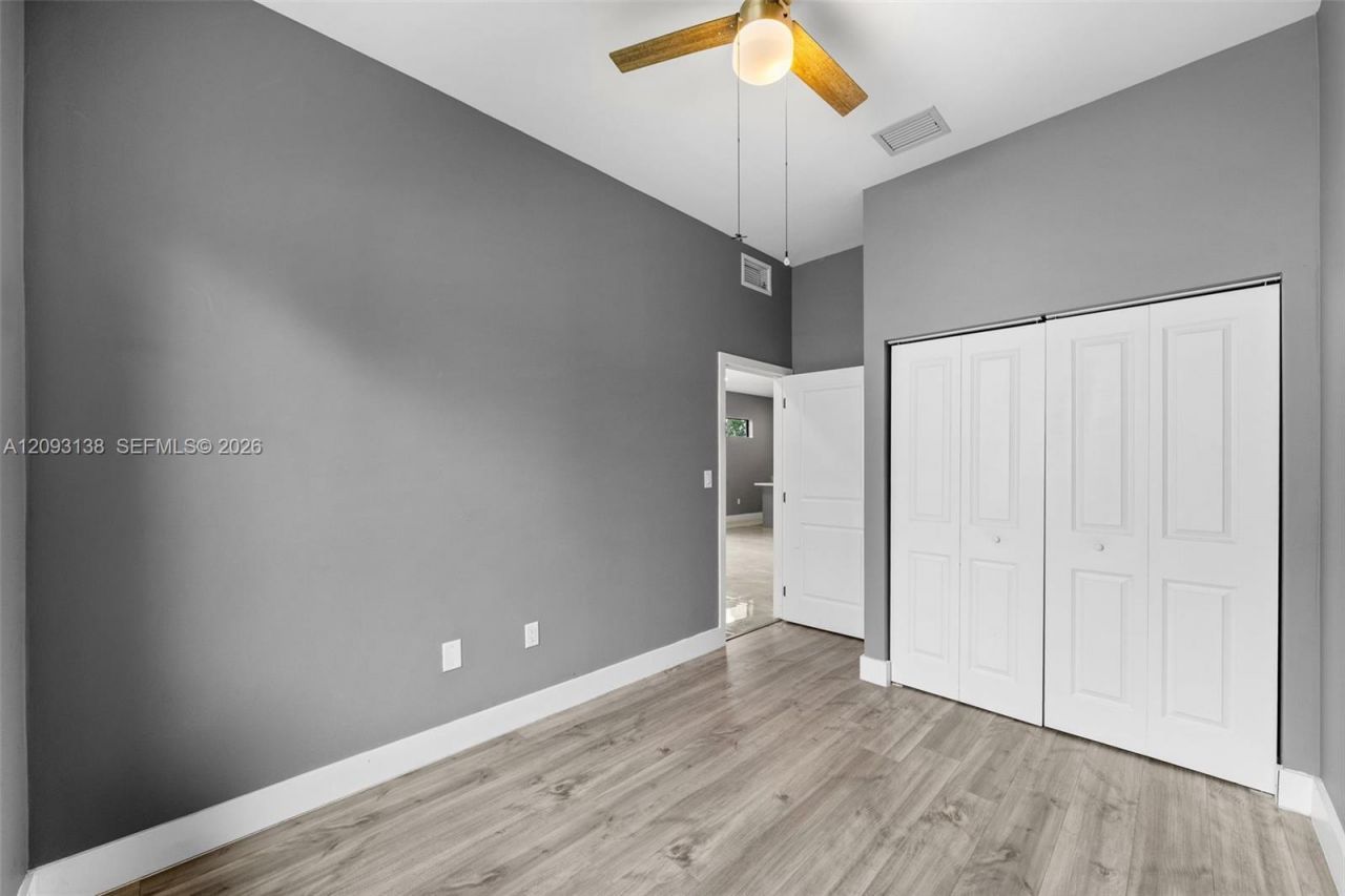 808 NW 5th Ter, Hallandale Beach, FL 33009 Photo