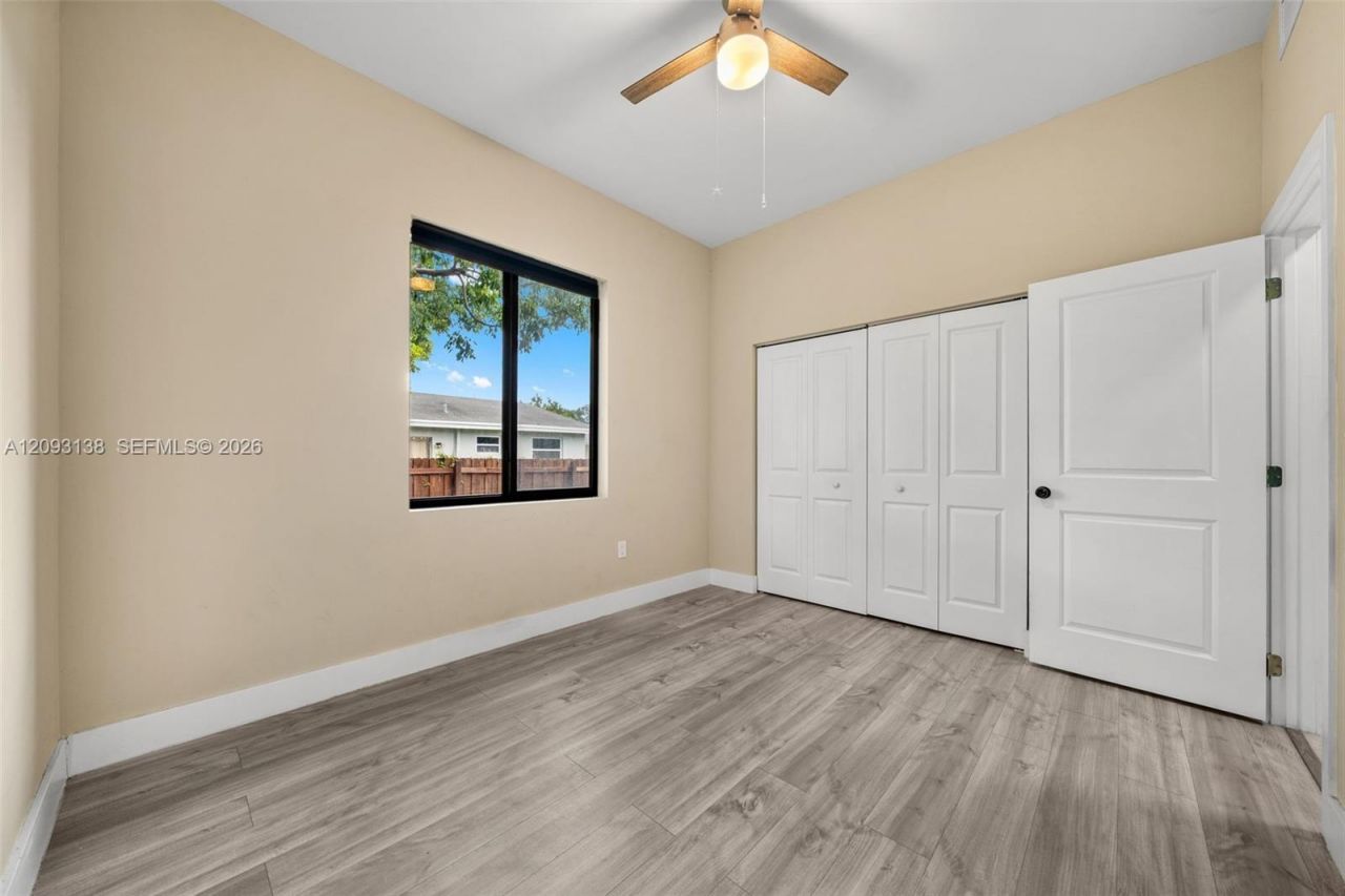 808 NW 5th Ter, Hallandale Beach, FL 33009 Photo
