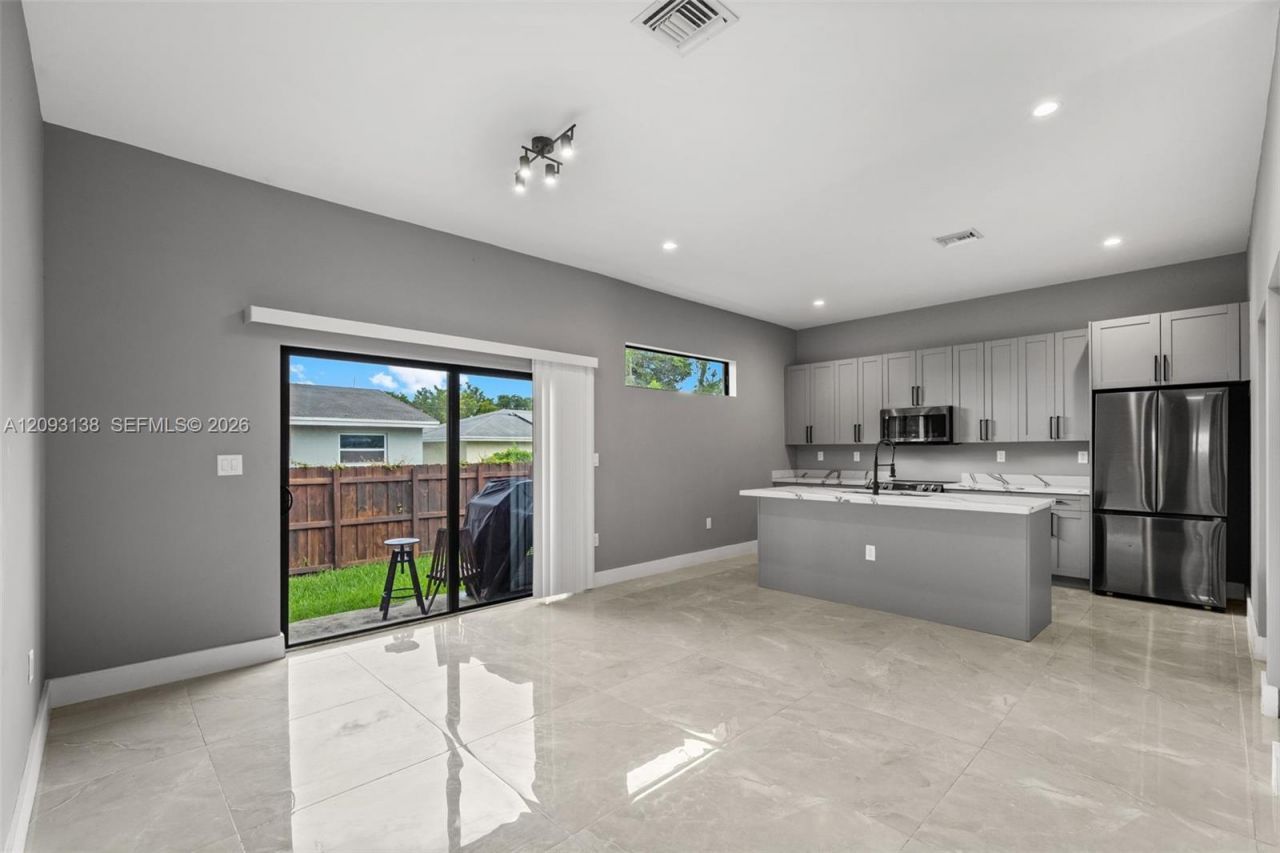 808 NW 5th Ter, Hallandale Beach, FL 33009 Photo