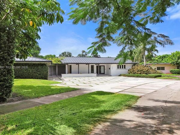 20100 NE 20th Ct, Miami, FL 33179