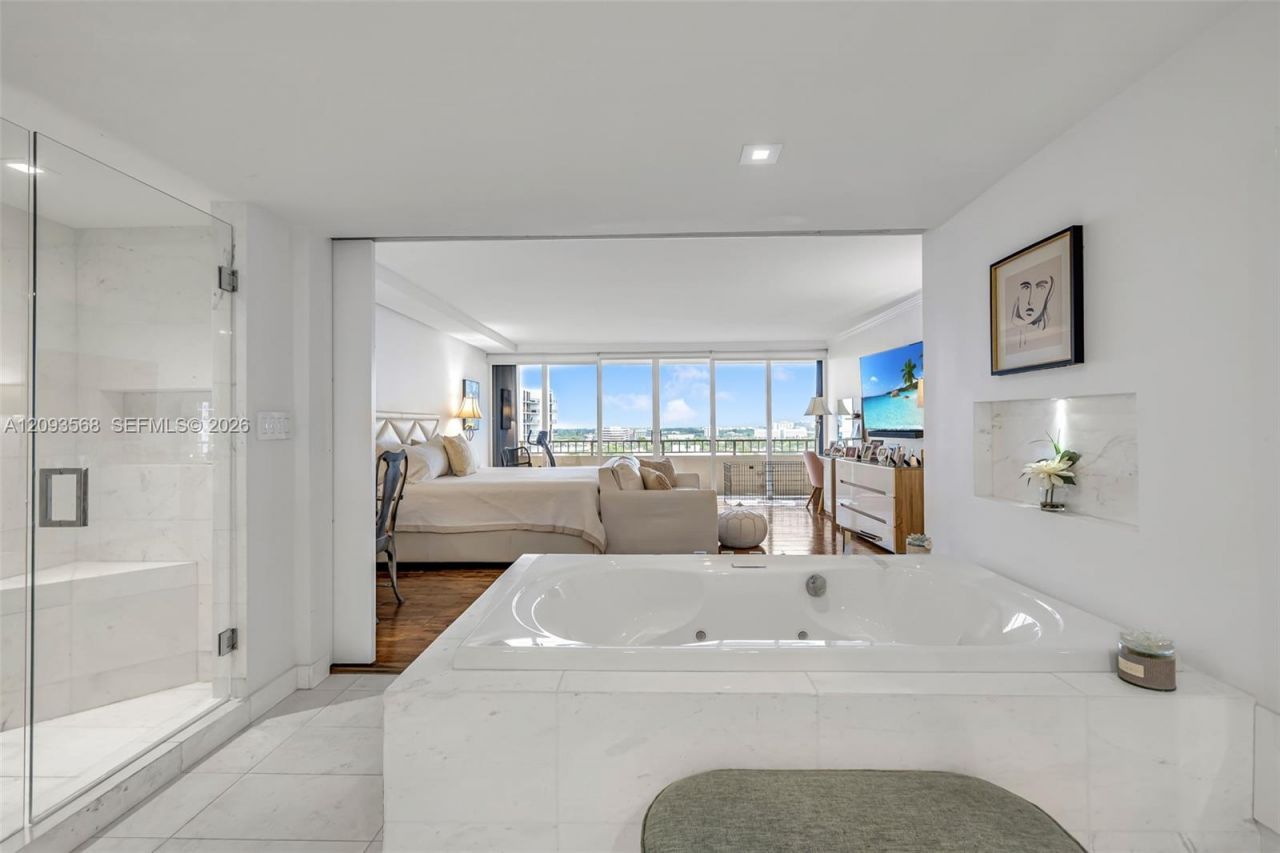 11113 Biscayne Blvd , Unit 1258, Miami, FL 33181 Photo