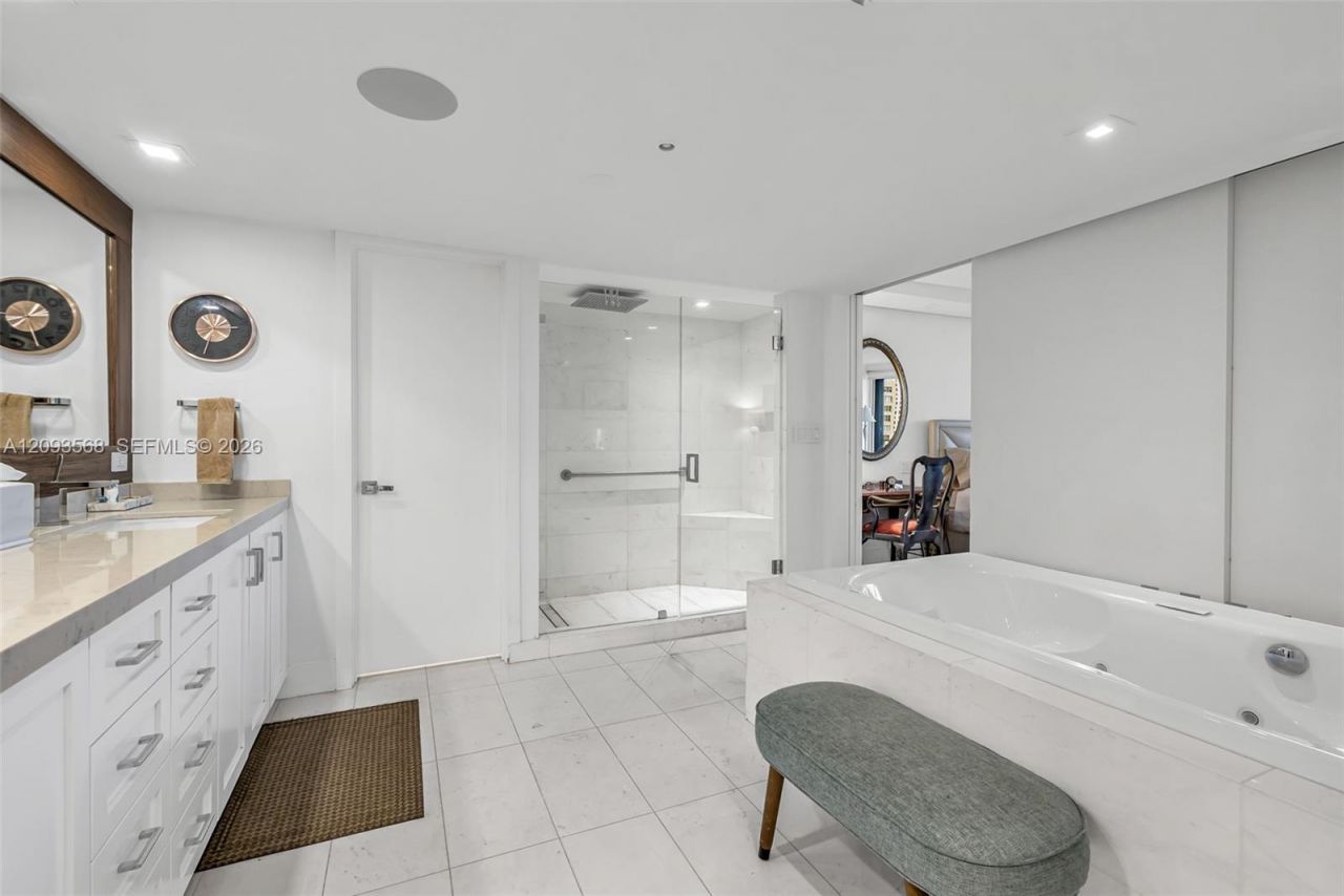 11113 Biscayne Blvd , Unit 1258, Miami, FL 33181 Photo