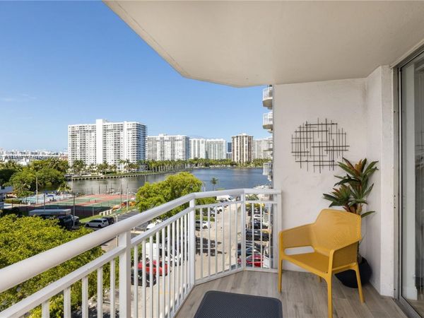 18051 Biscayne Blvd , Unit 502, Aventura, FL 33160