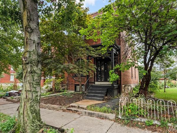 4402 Arco Avenue , St Louis, MO 63110