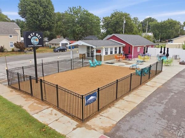 212 N Douglas Street , St Jacob, IL 62281