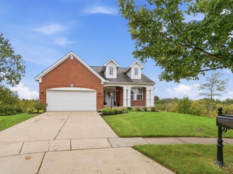9698 Fallsridge Court, Springfield Township, OH 45231 Photo 3