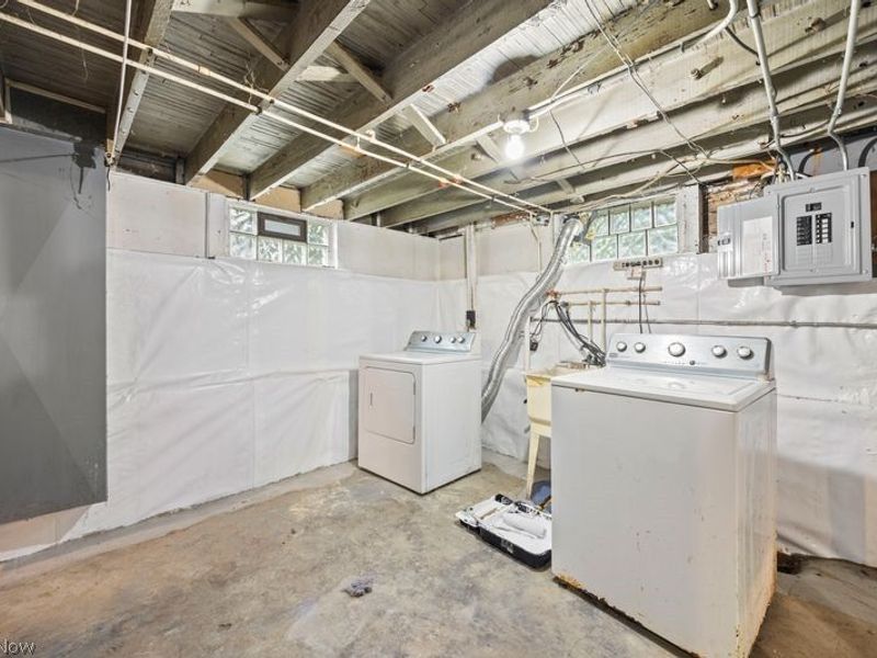 1745 Wayside Road, Cleveland, OH 44112 Photo 32