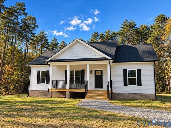 3 Coffeys Road, Farmville, VA 23901