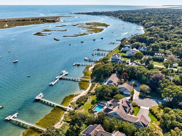 28 Aunt Ediths Rd, Yarmouth, MA 02664