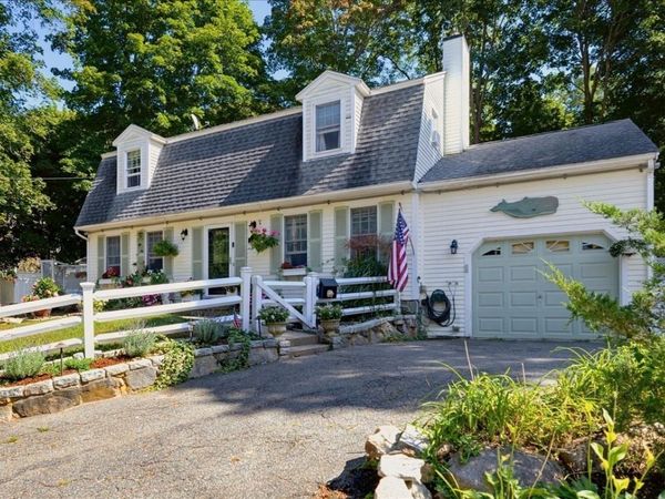 4 Brierwood Ct, Gloucester, MA 01930