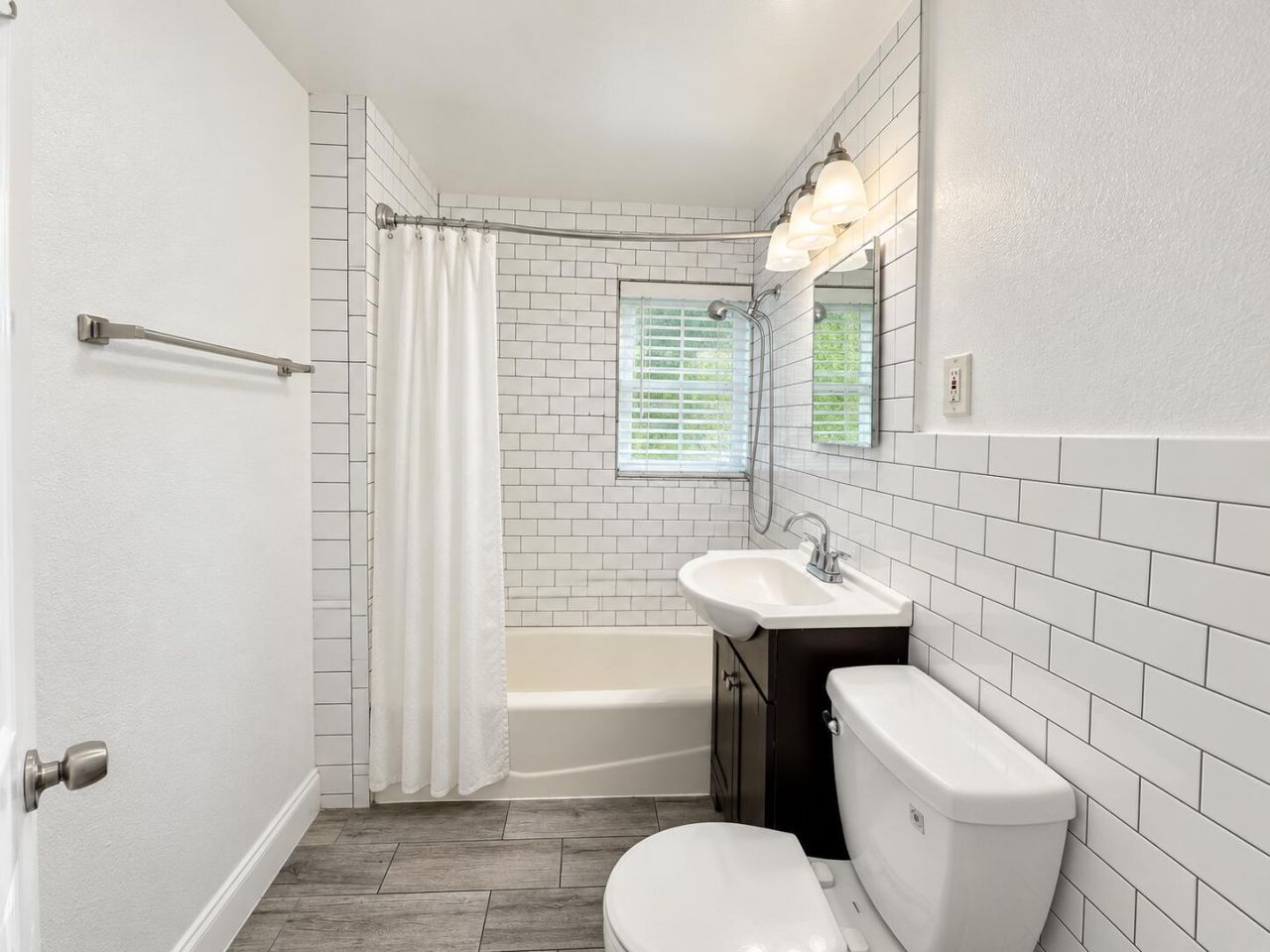 32 Lake Osborne Drive, Unit #9, Lake Worth Beach, FL 33461 Photo