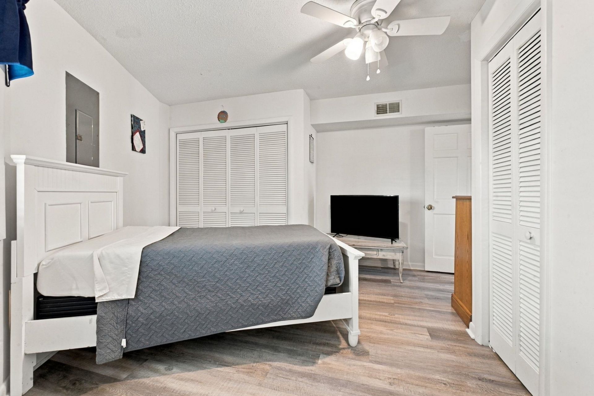 622 Tall Oaks Ln. Photo 11