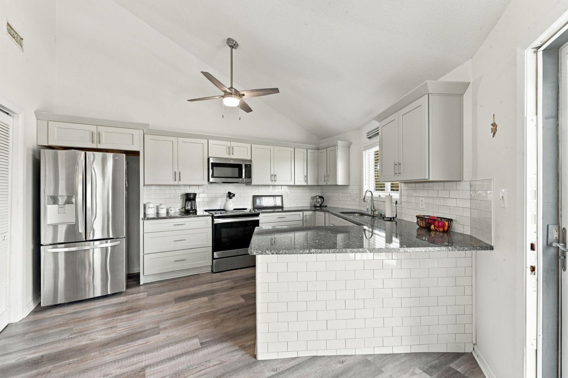 622 Tall Oaks Ln. Photo 18