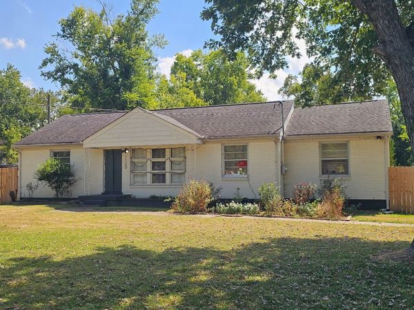 1123 Tuckahoe Dr , Nashville, TN 37207
