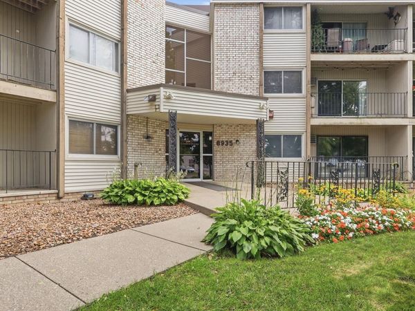 8935 Old Cedar Avenue S, Unit 214, Bloomington, MN 55425