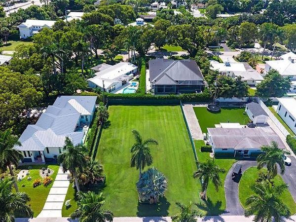 1268 13th AVE N, NAPLES, FL 34102