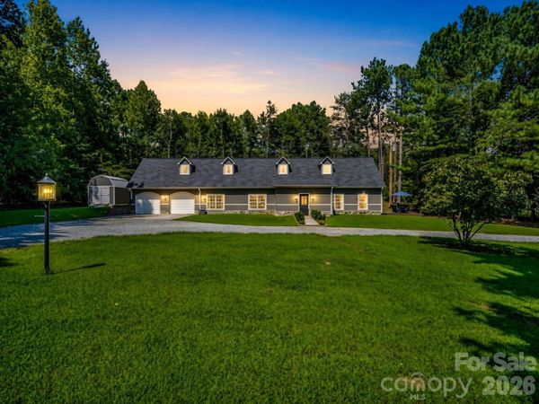 3860 Landrum Road , Unit 13, Columbus, NC 28722