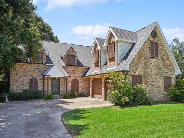109 LAMBDA Street , Belle Chasse, LA 70037