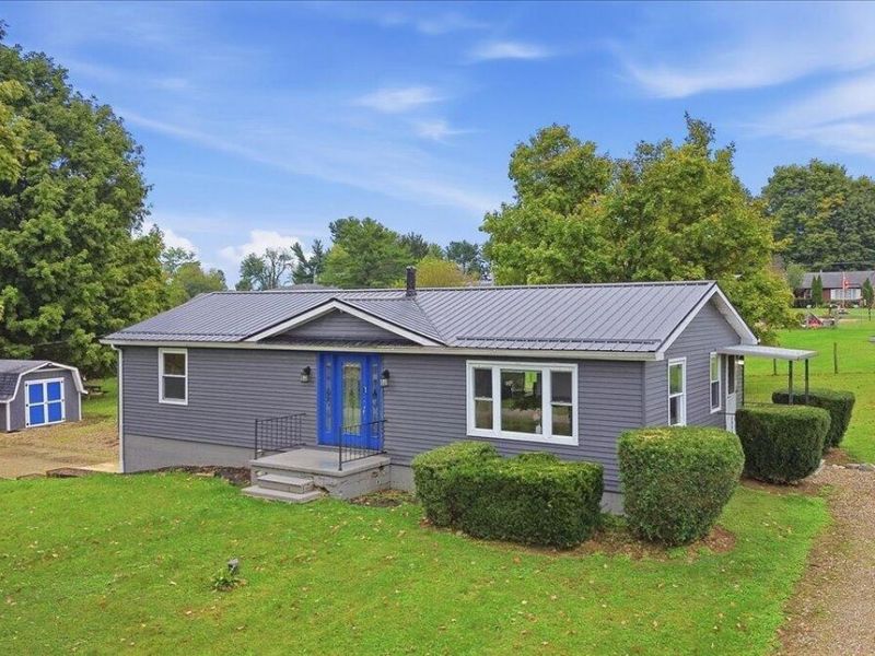 15886 Pleasant View Drive, Mount Vernon, OH 43050 Photo 2