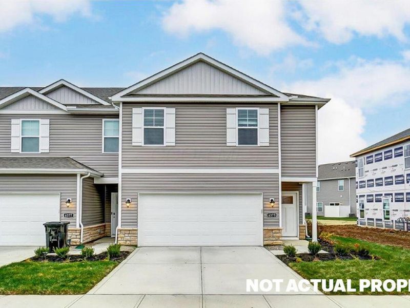 1418 Marinelli Drive East, Columbus, OH 43228 Photo 1