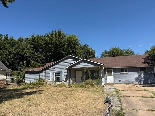 239 E Woodrow Street , Tulsa, OK 74106