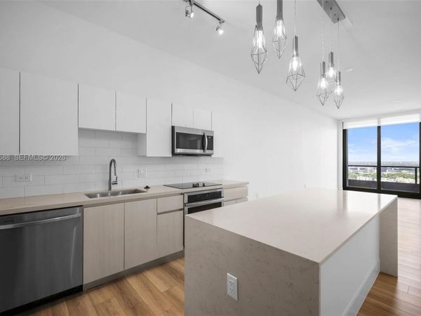 101 Diplomat Pkwy , Unit 1907, Hallandale Beach, FL 33009