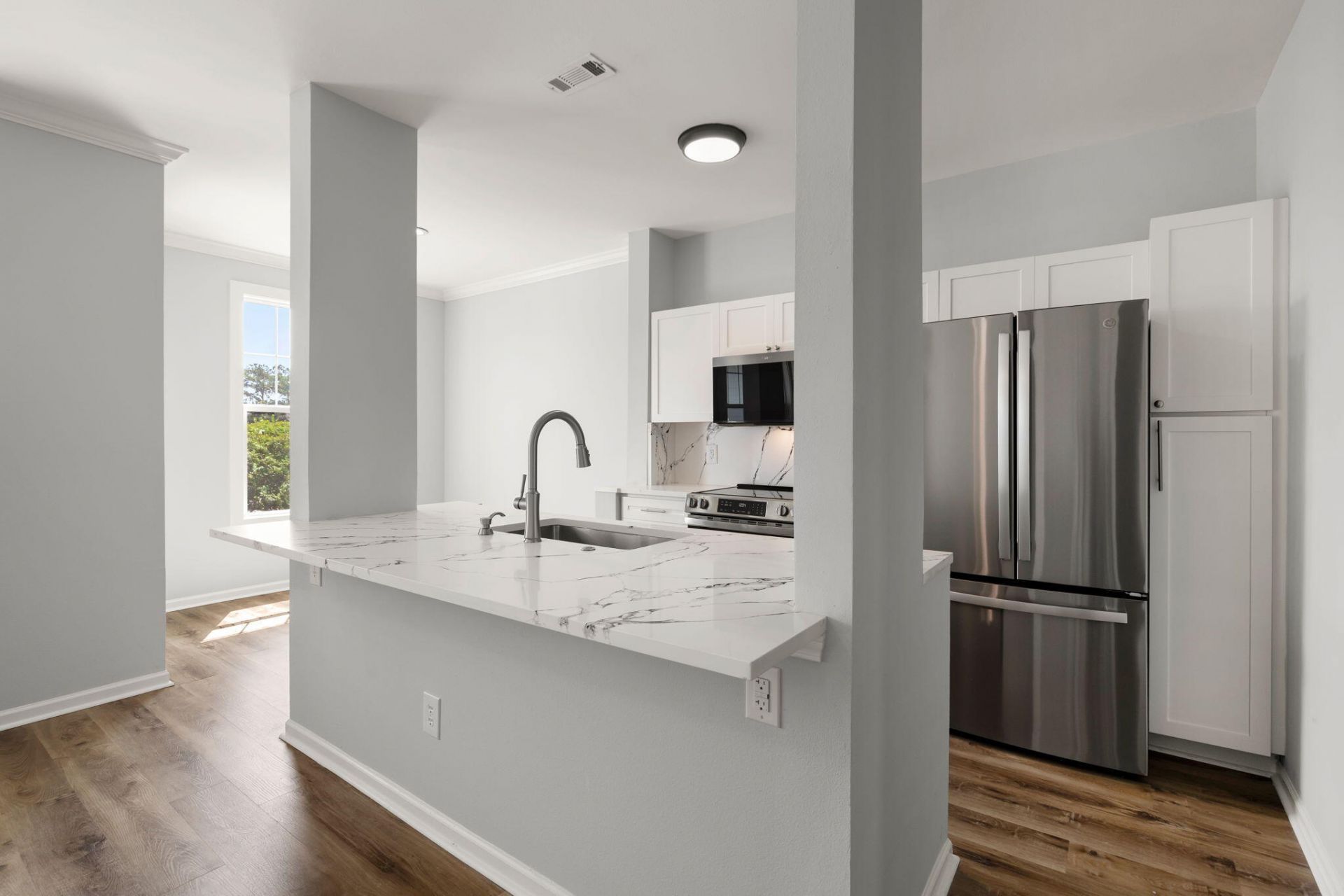 130 River Landing Drive Photo 13