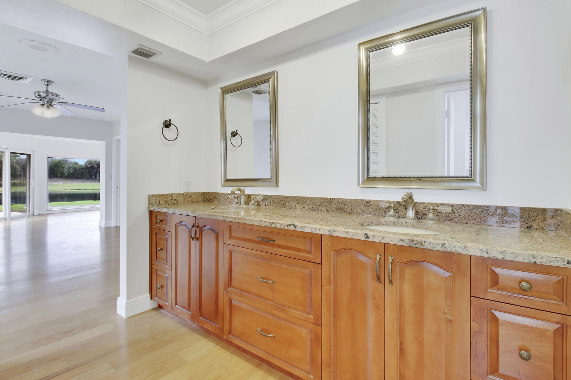442 French Royale Circle, Atlantis, FL 33462 Photo