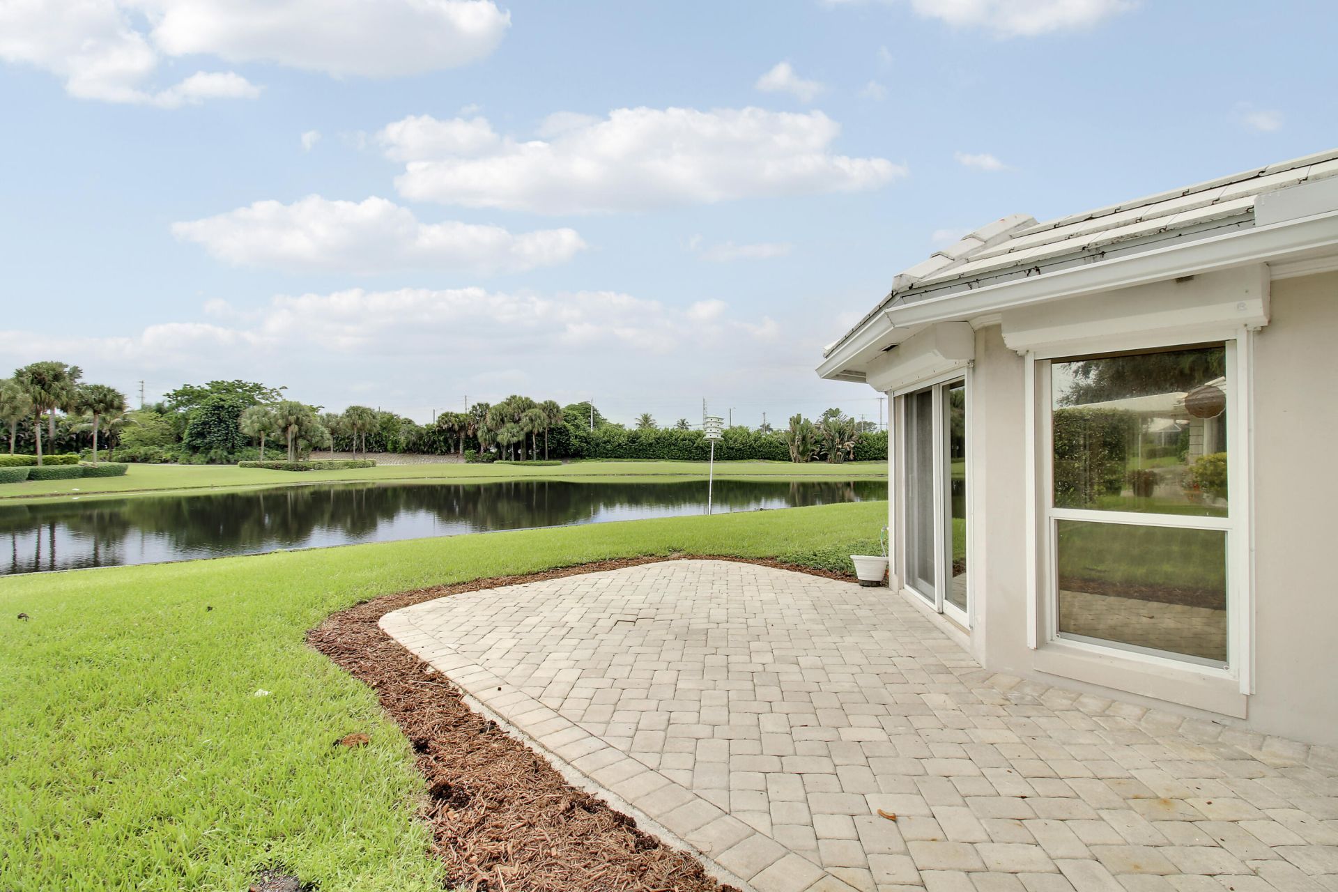 442 French Royale Circle, Atlantis, FL 33462 Photo