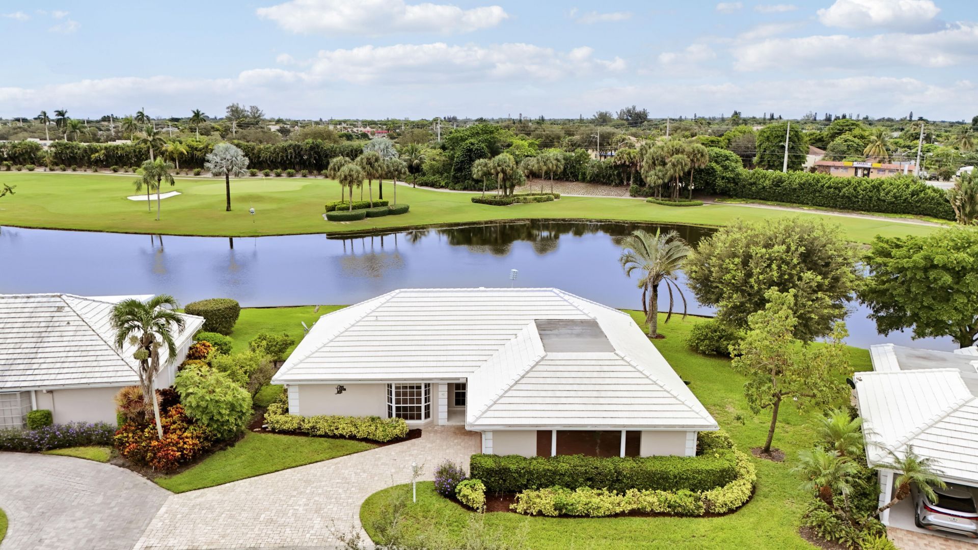 442 French Royale Circle, Atlantis, FL 33462 Photo