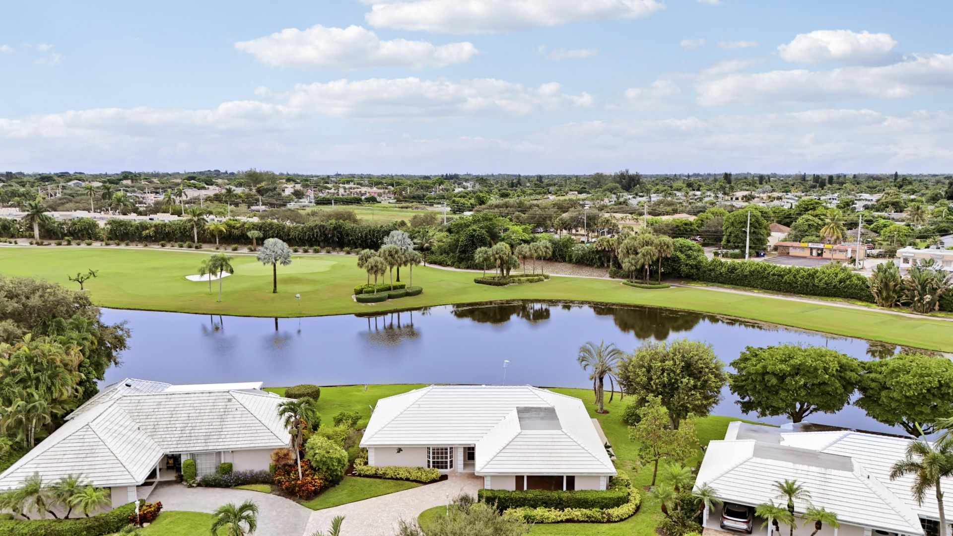 442 French Royale Circle, Atlantis, FL 33462 Photo