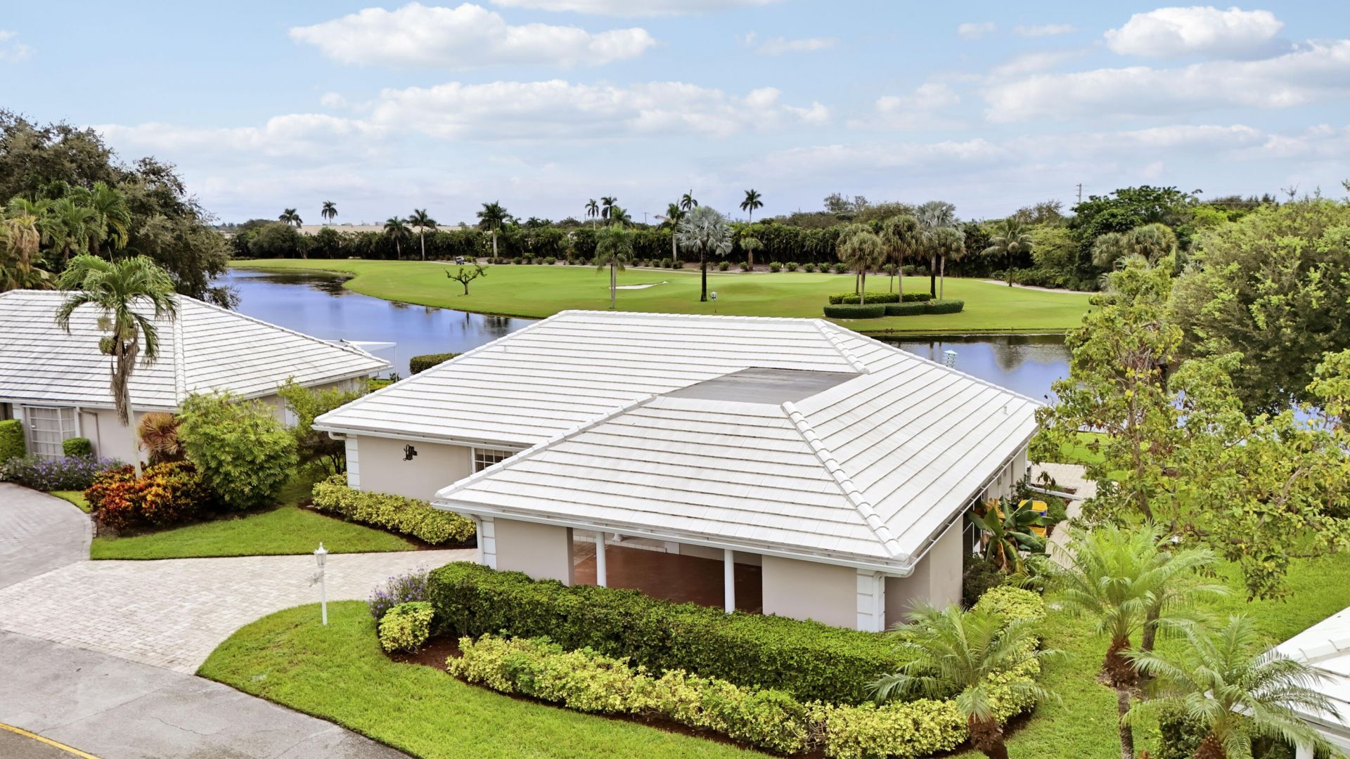 442 French Royale Circle, Atlantis, FL 33462 Photo