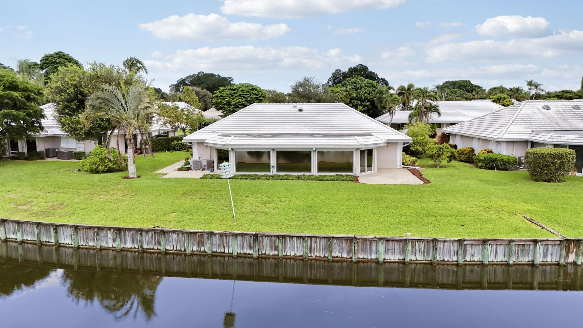 442 French Royale Circle, Atlantis, FL 33462 Photo