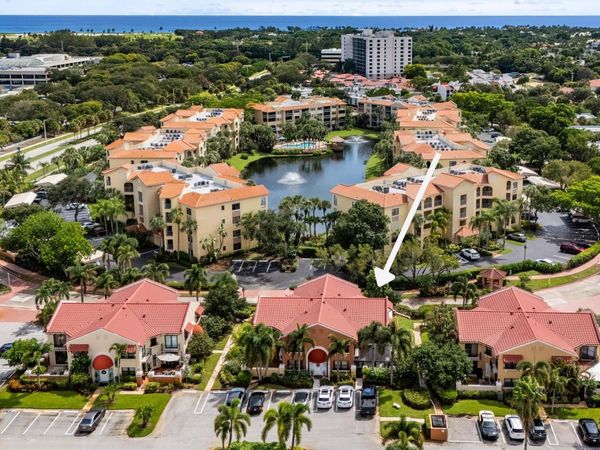 24 Uno Lago Drive, Juno Beach, FL 33408