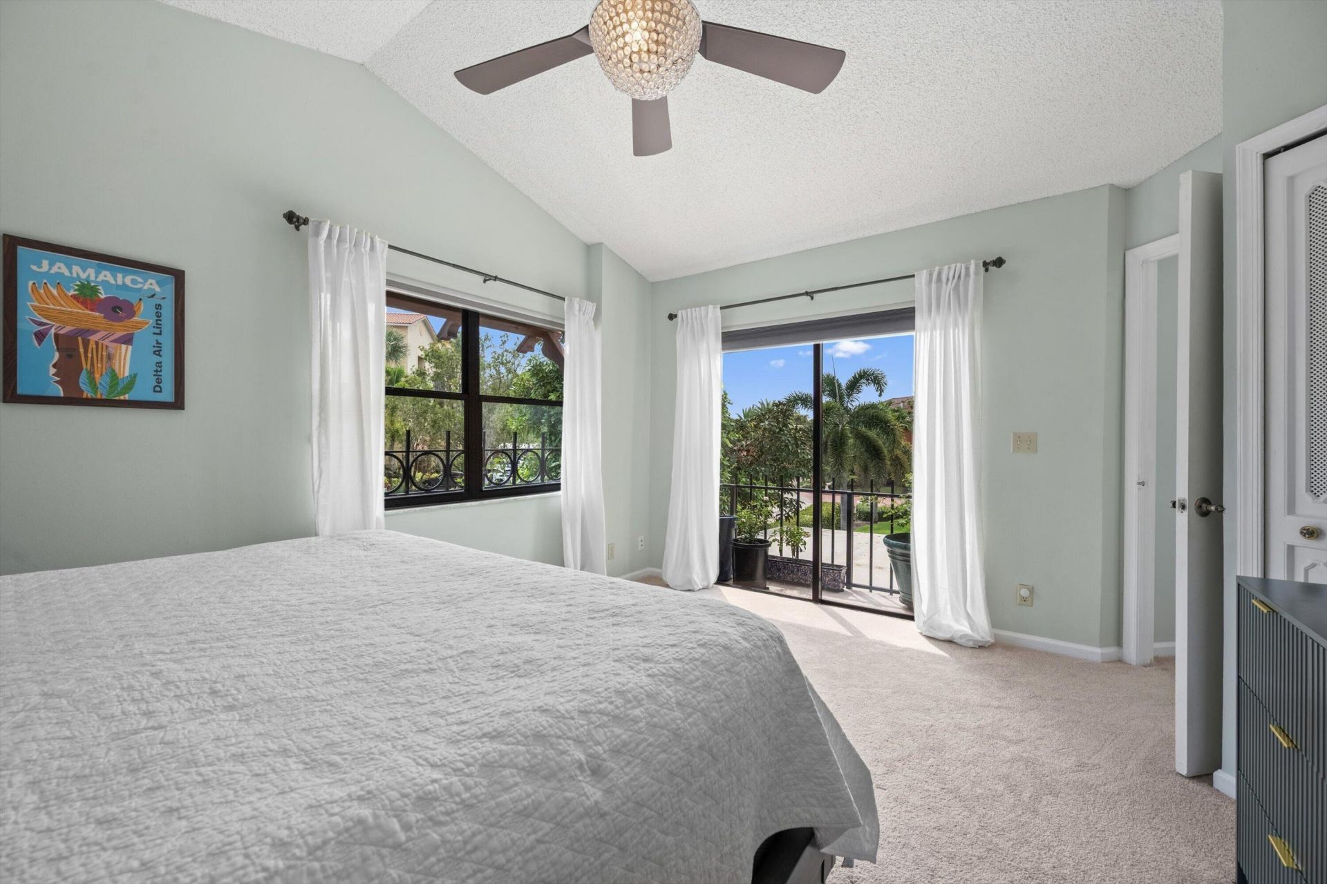 24 Uno Lago Drive, Juno Beach, FL 33408 Photo