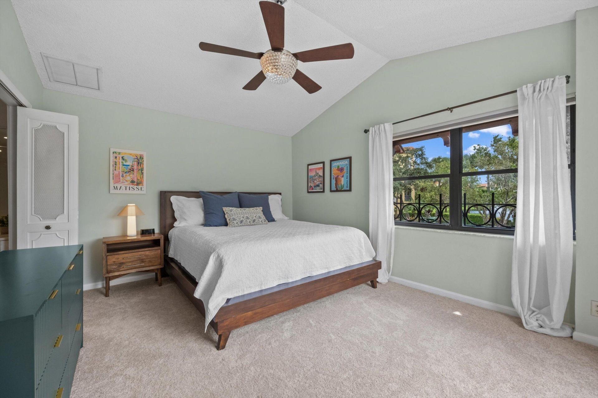 24 Uno Lago Drive, Juno Beach, FL 33408 Photo