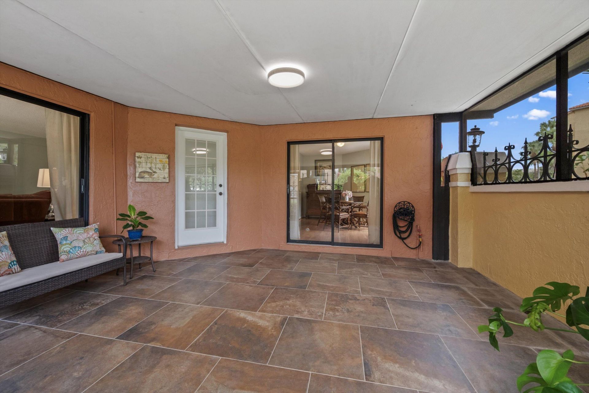24 Uno Lago Drive, Juno Beach, FL 33408 Photo