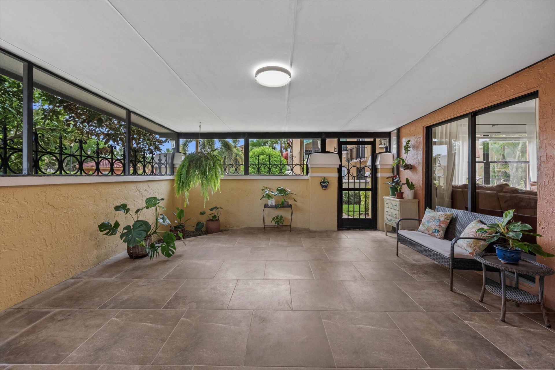 24 Uno Lago Drive, Juno Beach, FL 33408 Photo