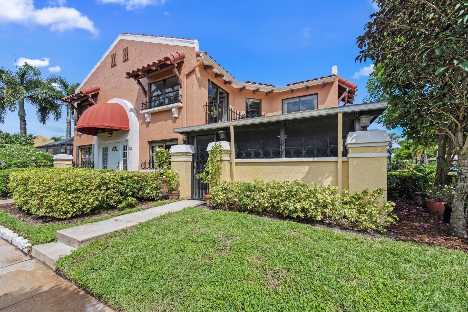 24 Uno Lago Drive, Juno Beach, FL 33408 Photo
