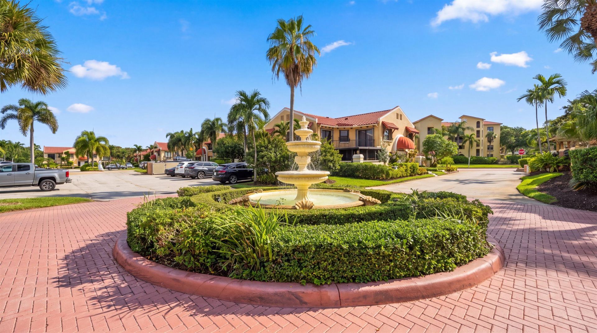 24 Uno Lago Drive, Juno Beach, FL 33408 Photo
