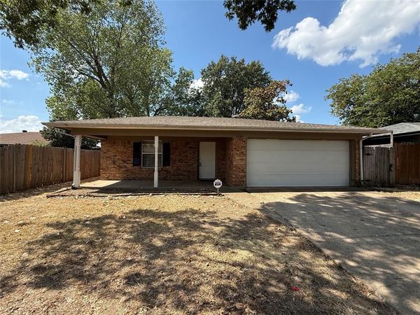 1407 La Fonda Drive , Seagoville, TX 75159