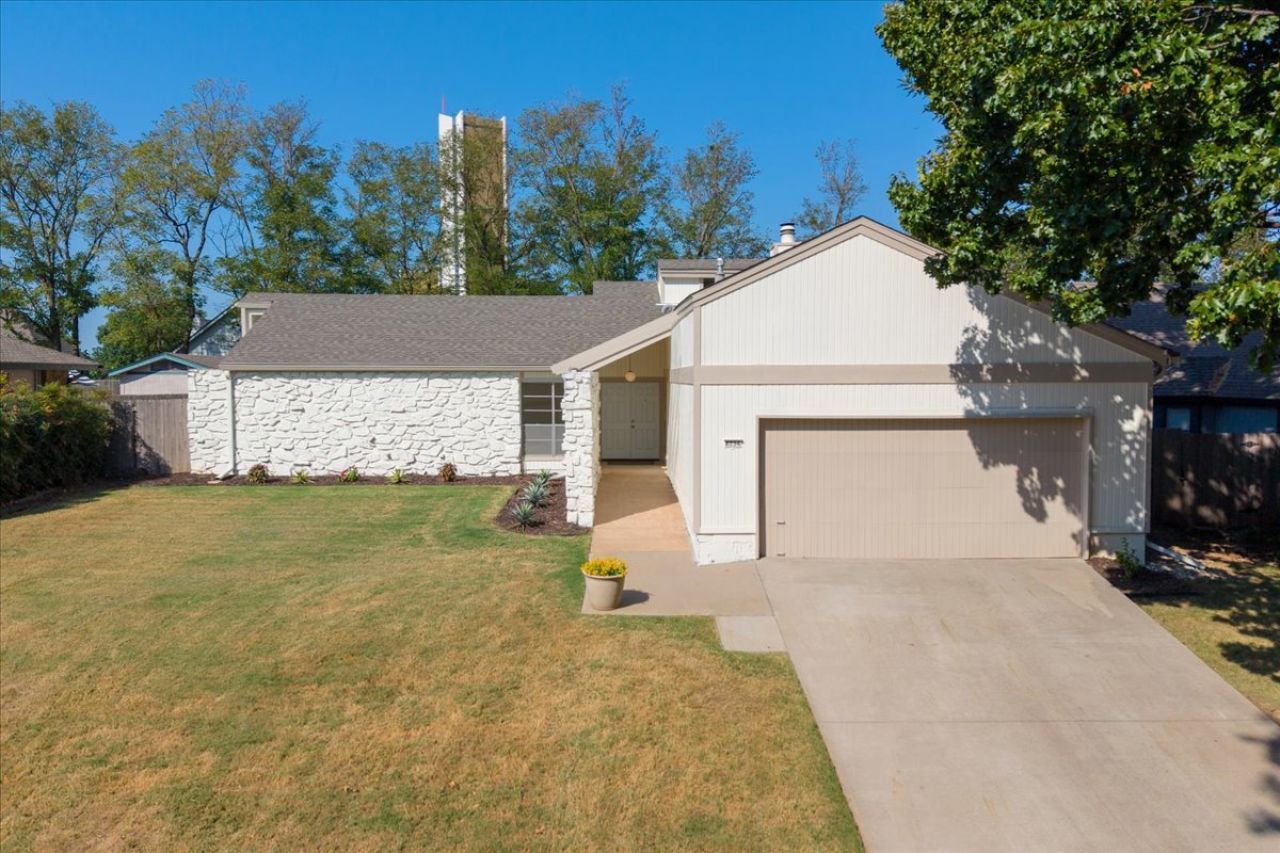 8234 S College Avenue, Tulsa, OK 74137 Main Photo