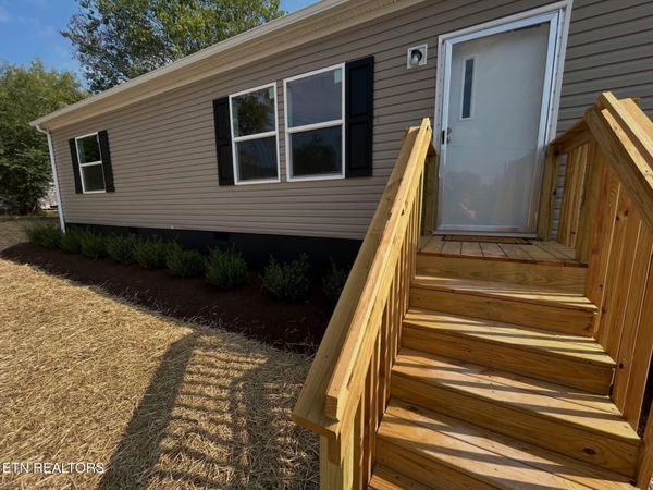 112 Redwood Drive, Harriman, TN 37748
