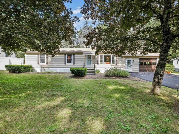 46 Edgewood Drive, Hopkinton, NH 03229